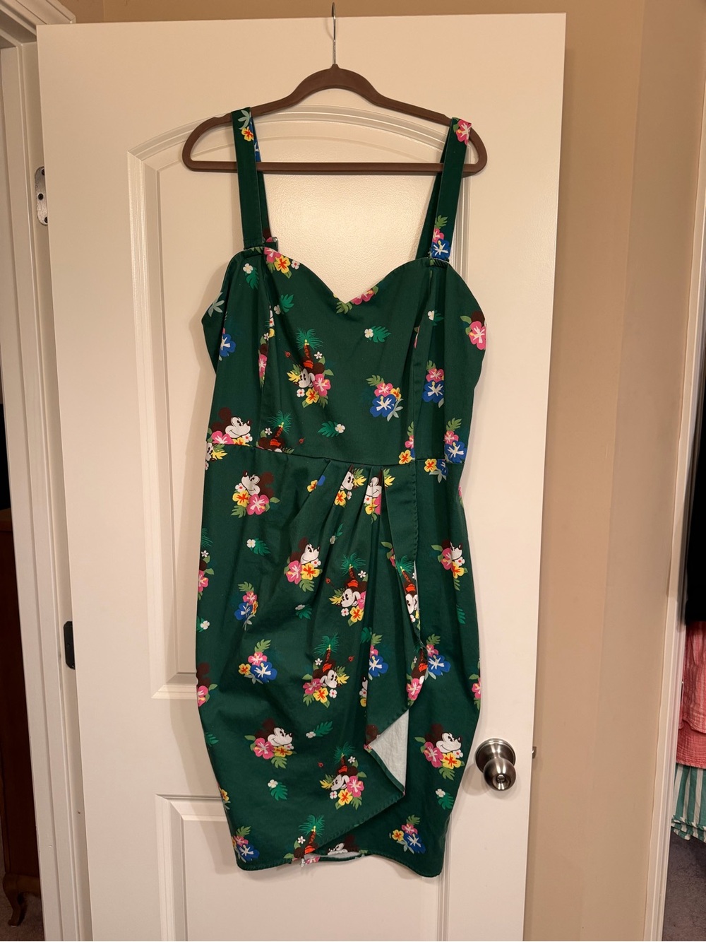 Disney Her Universe Green Floral Sweetheart Sundress